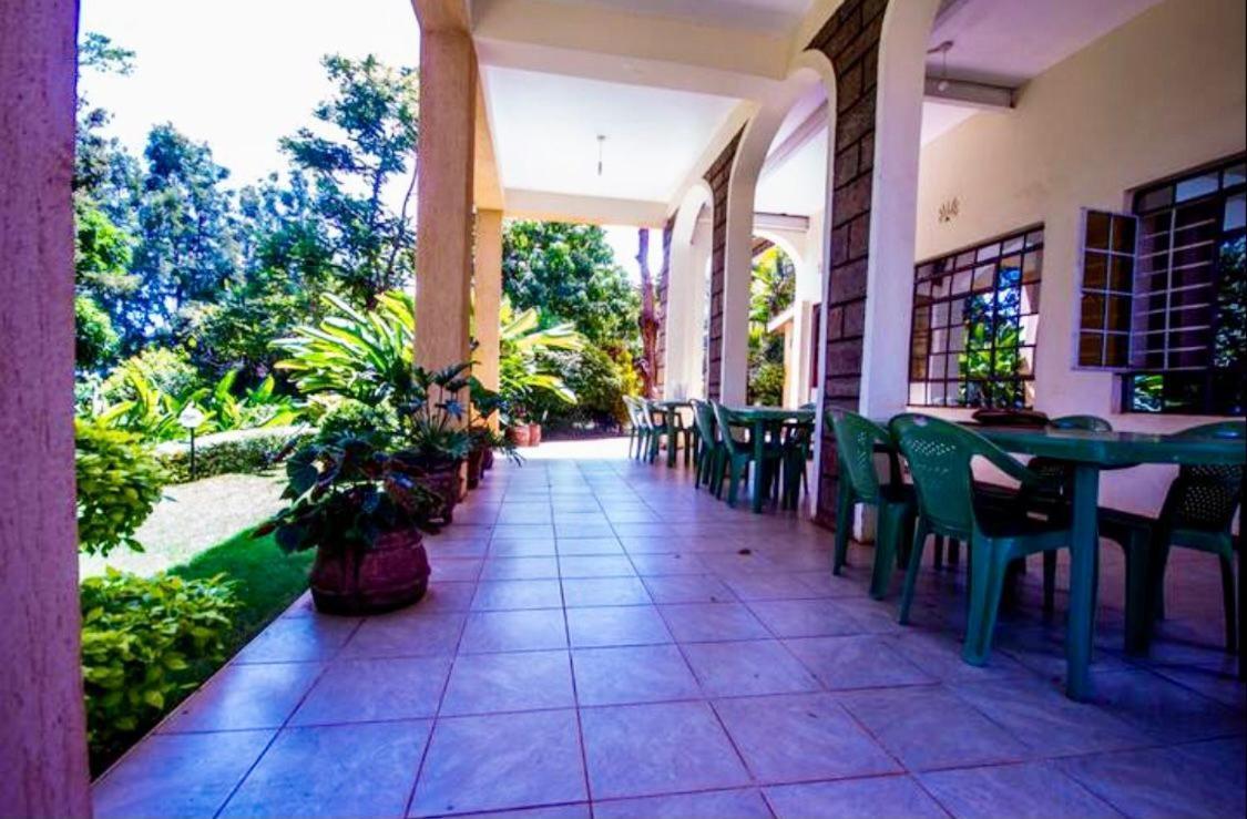 Riverfront Gardens Bed and Breakfast Mjini Exterior foto